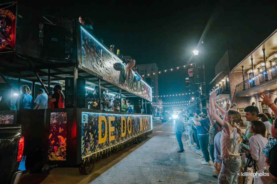Laissez Les Bons Temps Rouler: The Mardi Gras Merchants’ Parade, photo 3