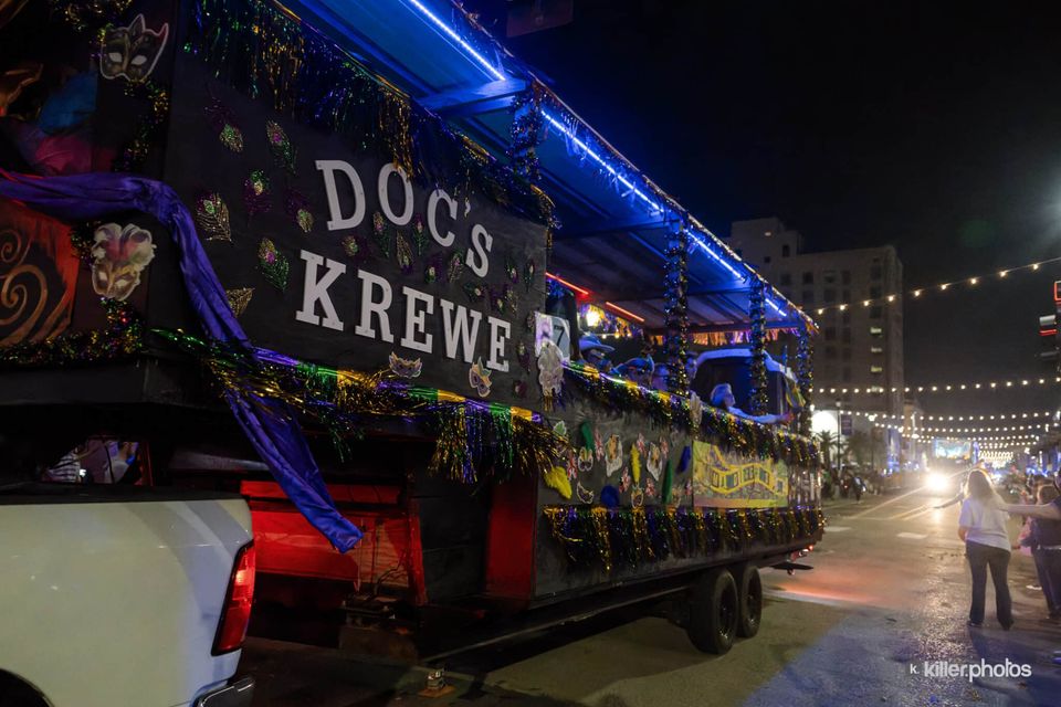 Laissez Les Bons Temps Rouler: The Mardi Gras Merchants’ Parade, photo 9