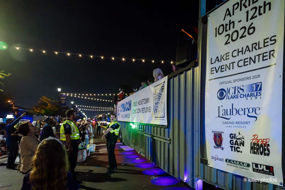 Laissez Les Bons Temps Rouler: The Mardi Gras Merchants’ Parade, photo 12