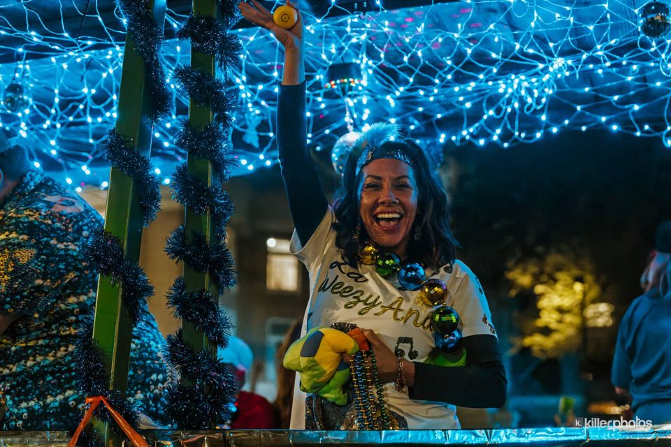 Laissez Les Bons Temps Rouler: The Mardi Gras Merchants’ Parade, photo 18