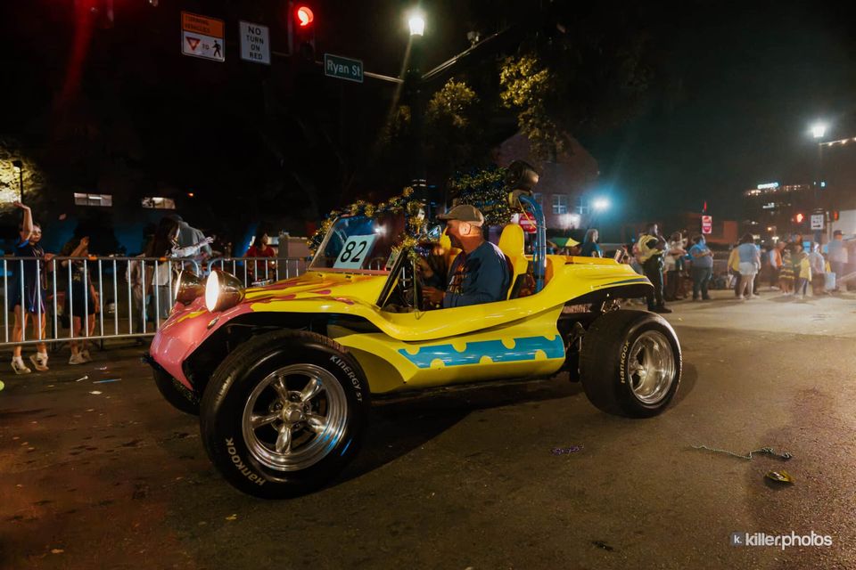 Laissez Les Bons Temps Rouler: The Mardi Gras Merchants’ Parade, photo 28
