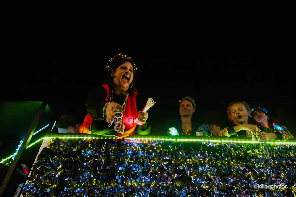 Laissez Les Bons Temps Rouler: The Mardi Gras Merchants’ Parade, photo 30