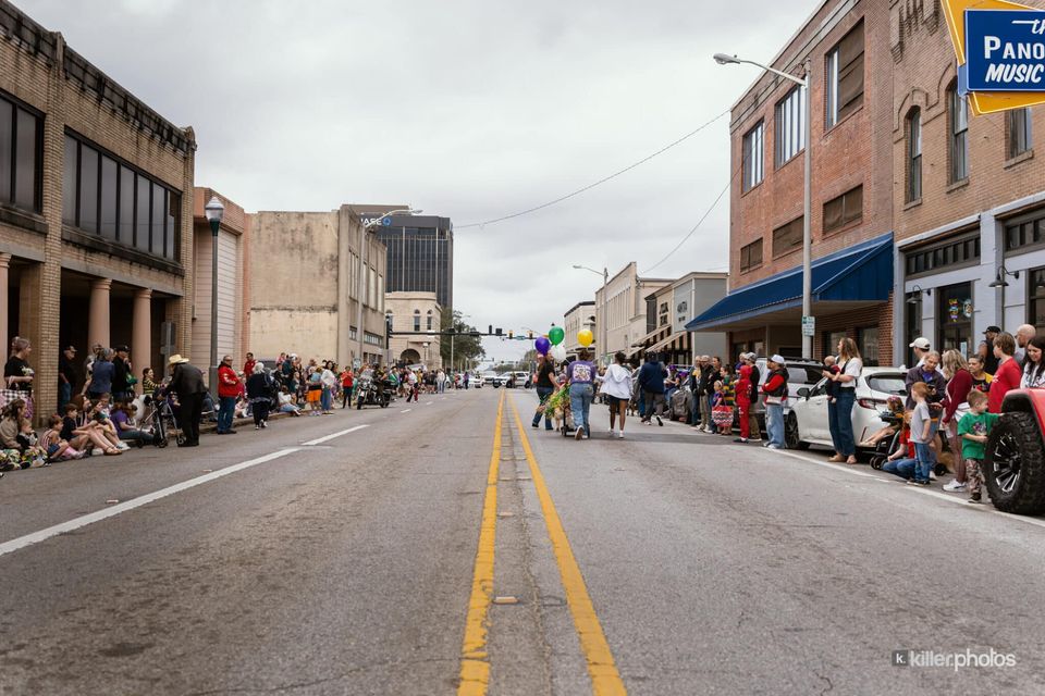 Paws, Prancing, and Costumes: The 2026 Krewe of Barkus Parade, photo 8